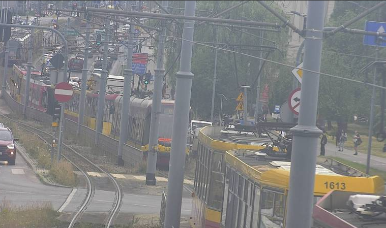Znowu zatrzymanie ruchu tramwajowego na Zachodniej i wykolejenie. Naprawa torów trwała ponad 3 godziny
