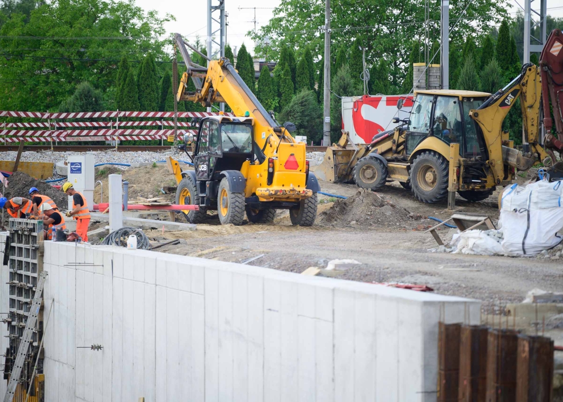 Nowe wiadukty kolejowe w Gałkowie i Andrespolu