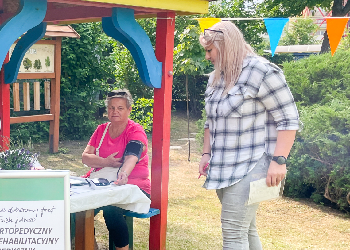 Piknik "Od seniora do juniora" w Przedszkolu nr 5 w Sieradzu