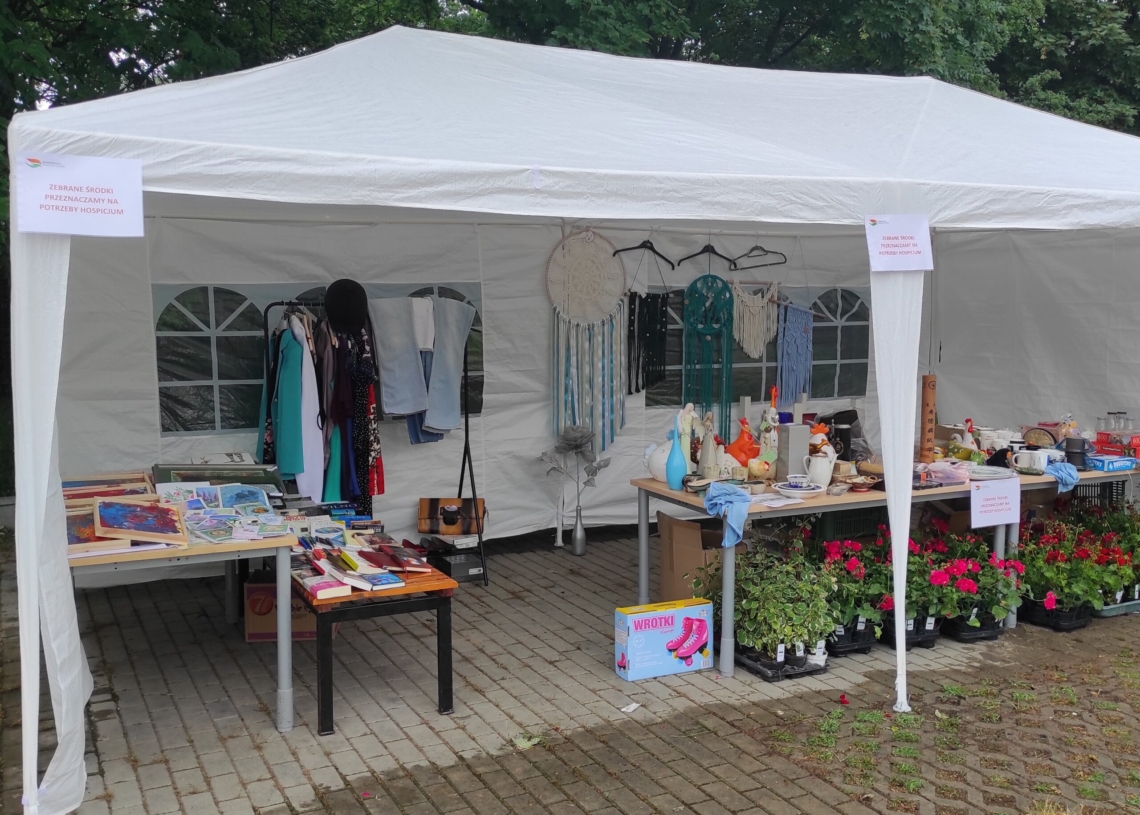 Piknik w ogrodzie Hospicjum Łódzkiego przy Pojezierskiej [ZDJĘCIA]