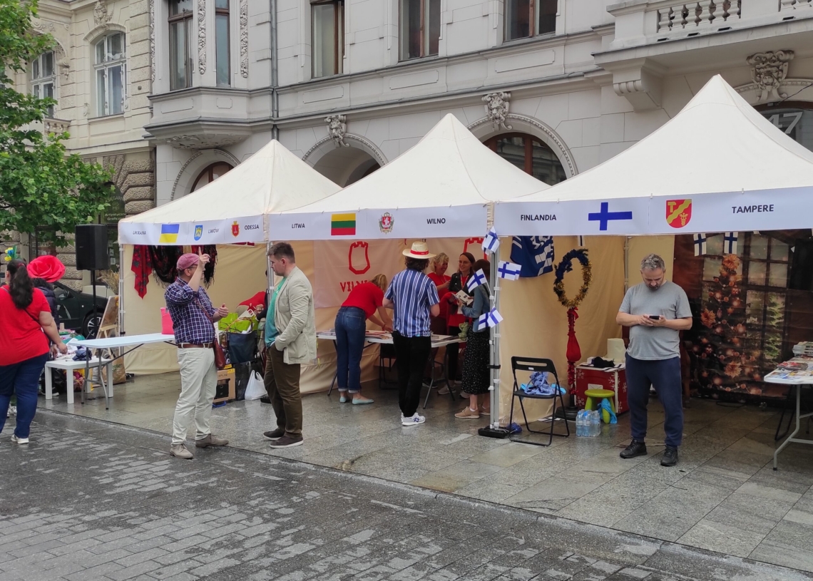 Festiwal Miast Partnerskich. 13 partnerów Łodzi prezentuje swoją kulturę na Piotrkowskiej