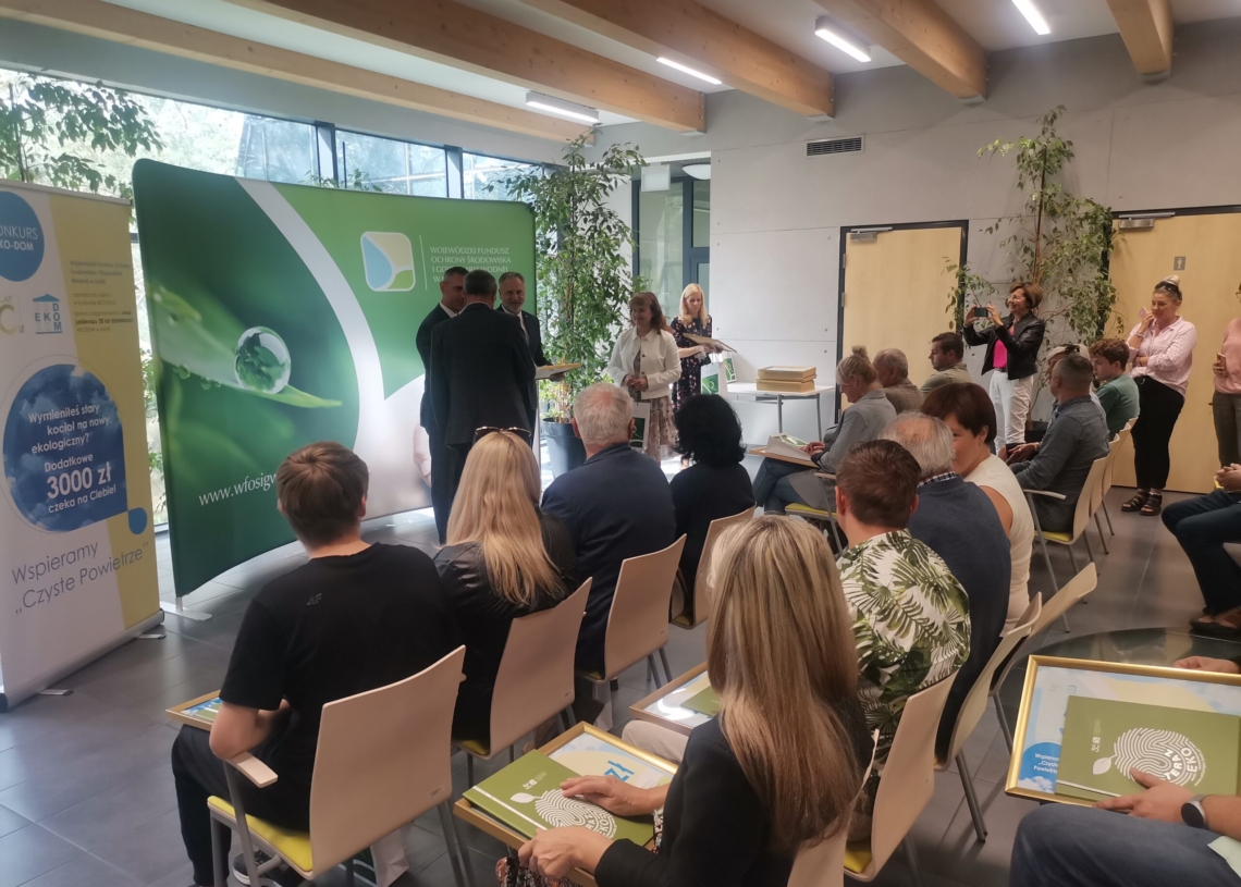 25 osób otrzymało nagrody w V edycji konkursu EKO-DOM organizowanego przez WFOŚiGW [ZDJĘCIA]