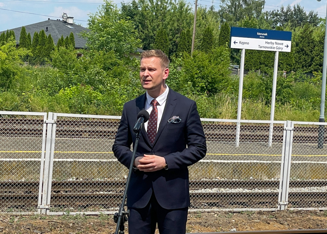 Z Wielunia do Łodzi w 90 minut. Podpisano umowę na budowę nowej linii kolejowej