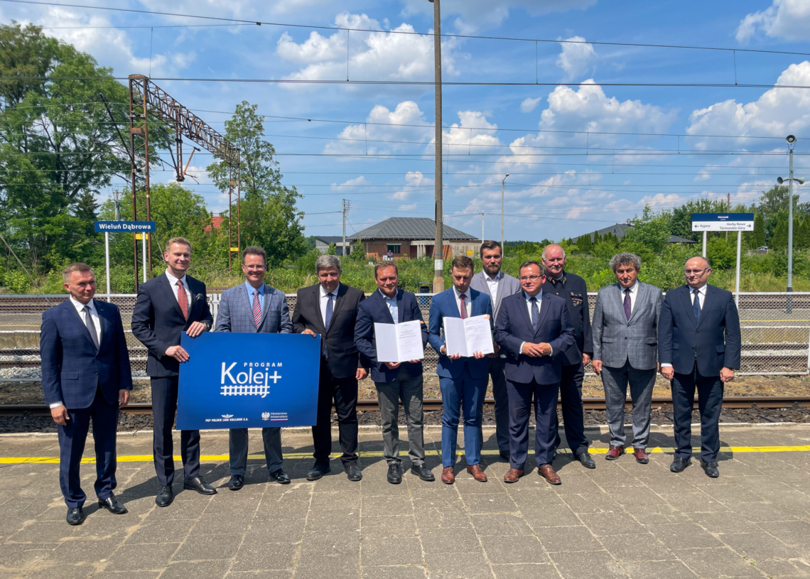 Z Wielunia do Łodzi w 90 minut. Podpisano umowę na budowę nowej linii kolejowej