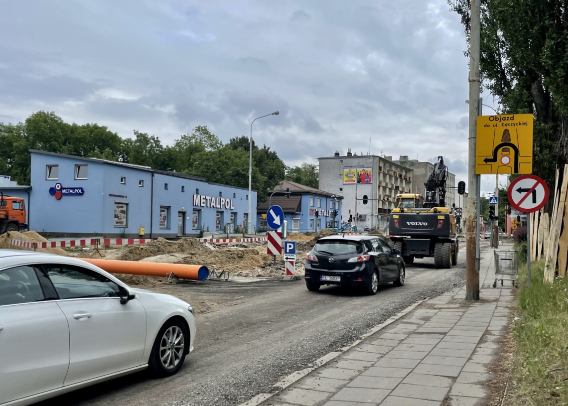 Mija 5 miesięcy od rozpoczęcia przebudowy Przybyszewskiego [ZDJĘCIA + WIDEO]