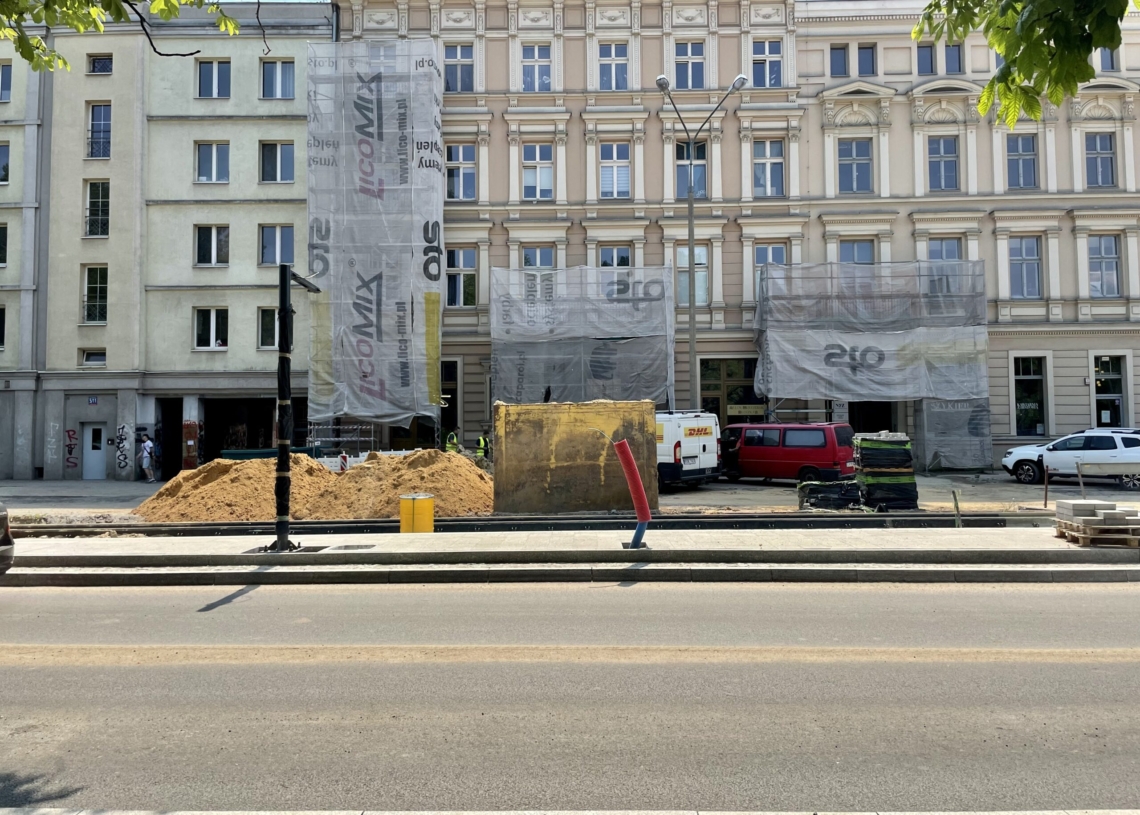 Modernizacja Północnej. Torowisko układane jest na 70 proc. ulicy [ZDJĘCIA + WIDEO]