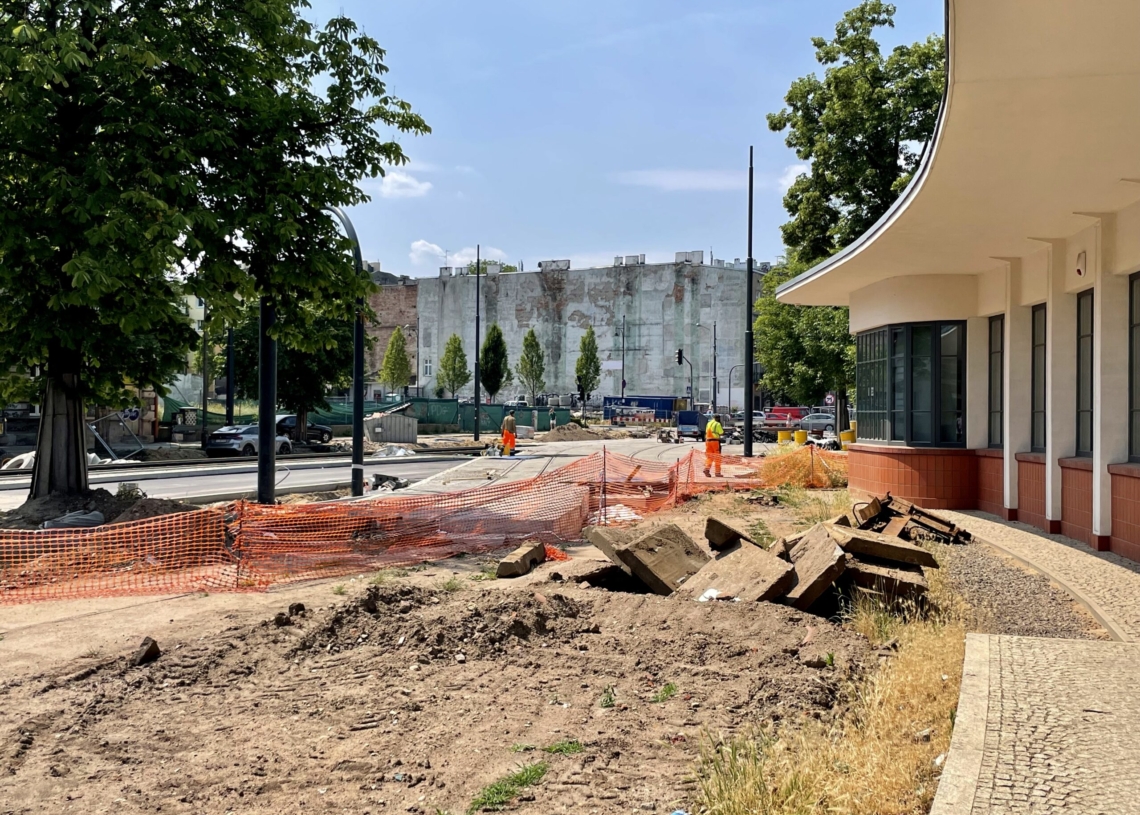 Modernizacja Północnej. Torowisko układane jest na 70 proc. ulicy [ZDJĘCIA + WIDEO]