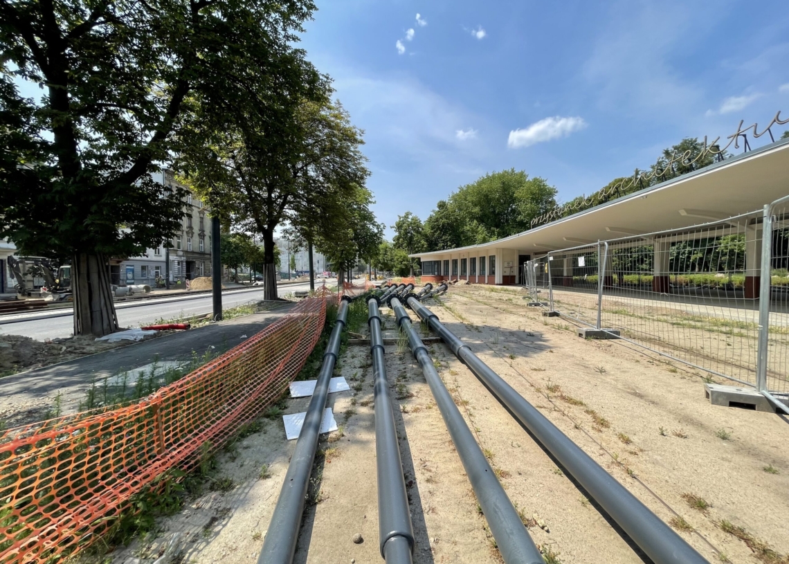 Modernizacja Północnej. Torowisko układane jest na 70 proc. ulicy [ZDJĘCIA + WIDEO]