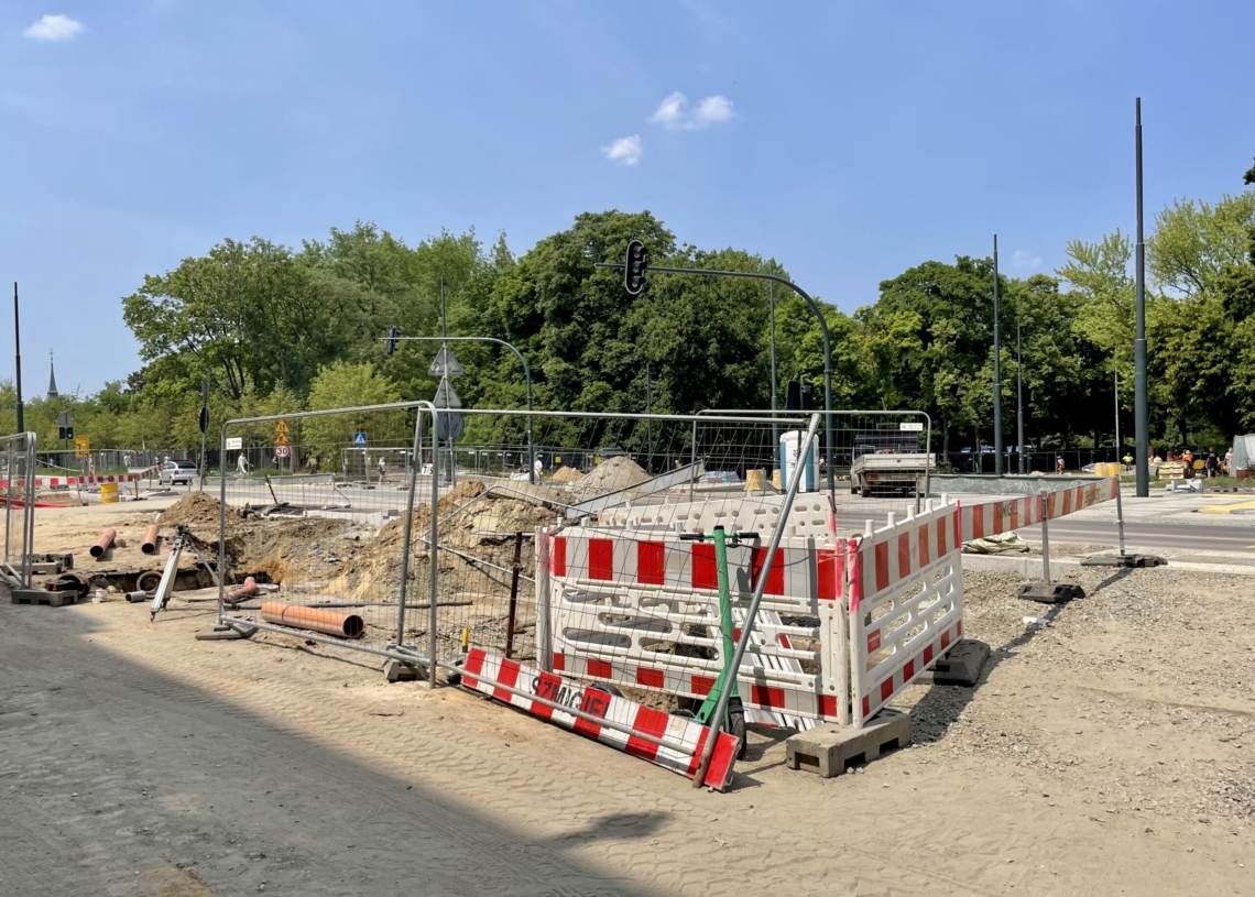 Modernizacja Północnej. Torowisko układane jest na 70 proc. ulicy [ZDJĘCIA + WIDEO]