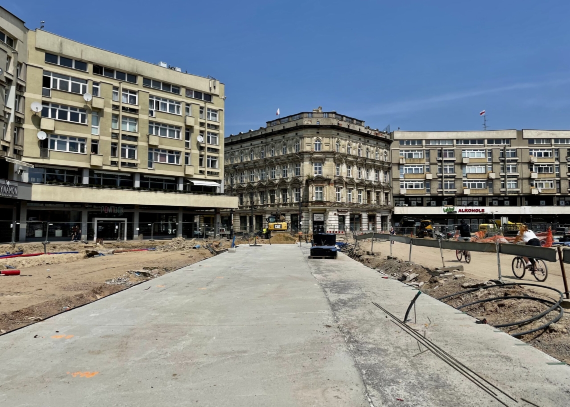 Modernizacja Placu Wolności trwa już 14 miesięcy [ZDJĘCIA + WIDEO]