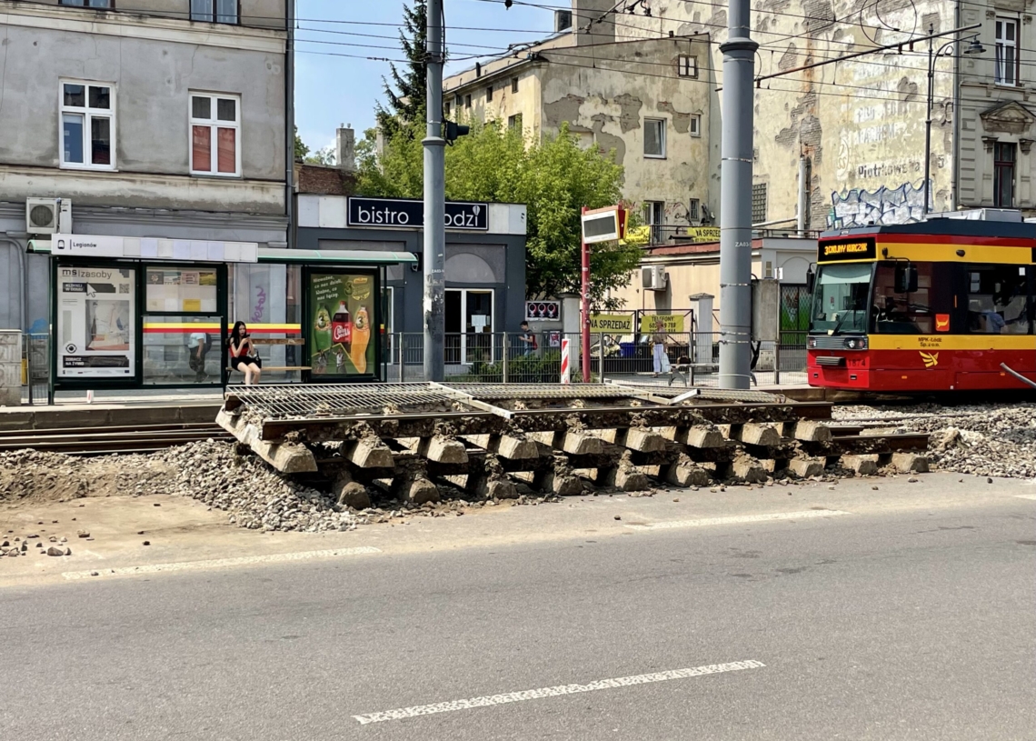 Modernizacja Legionów i remont skrzyżowania z Zachodnią. Jak postępują prace? [ZDJĘCIA + WIDEO]