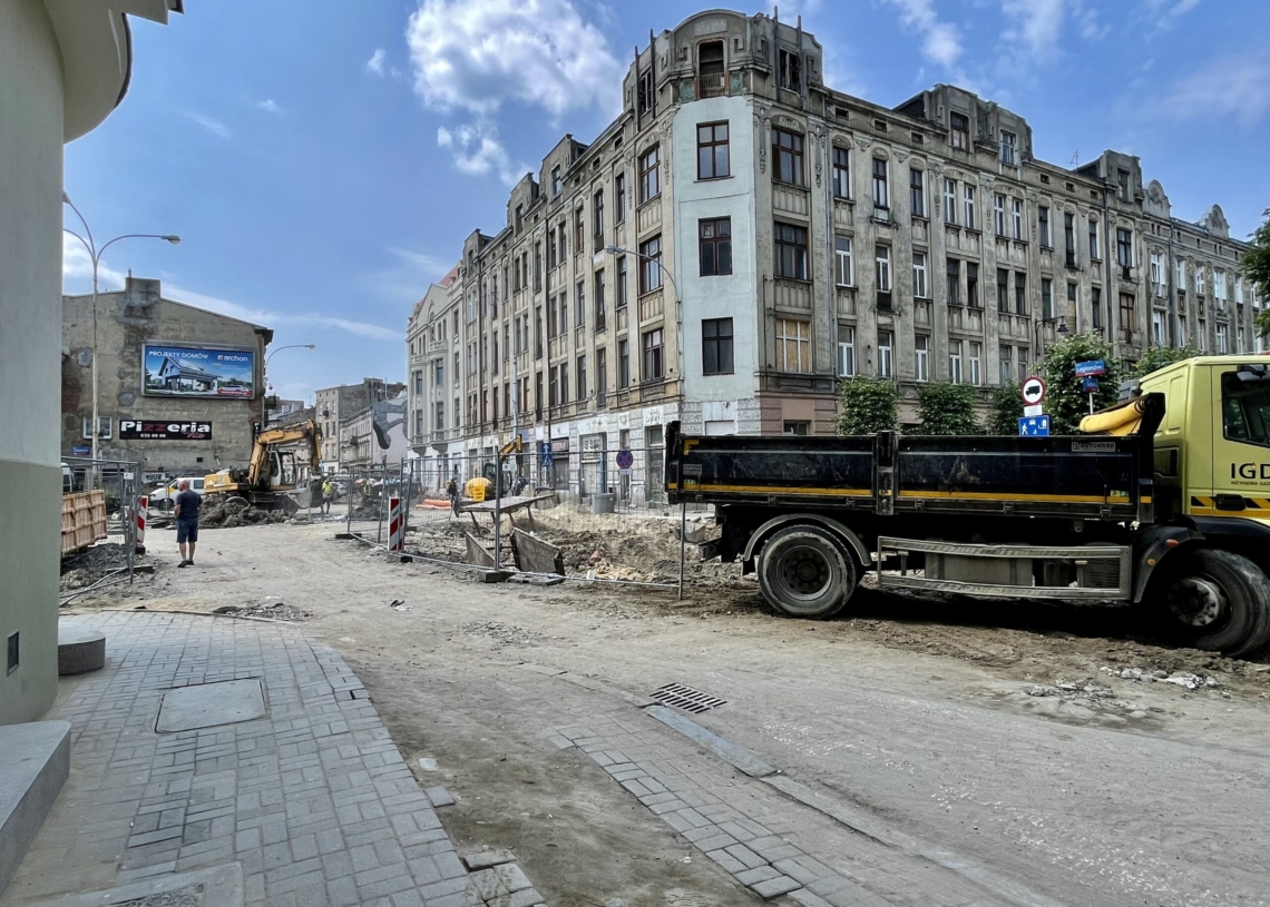 Modernizacja Legionów i remont skrzyżowania z Zachodnią. Jak postępują prace? [ZDJĘCIA + WIDEO]