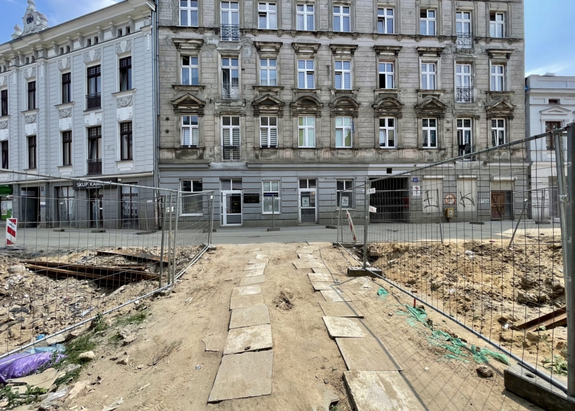 Modernizacja Legionów i remont skrzyżowania z Zachodnią. Jak postępują prace? [ZDJĘCIA + WIDEO]