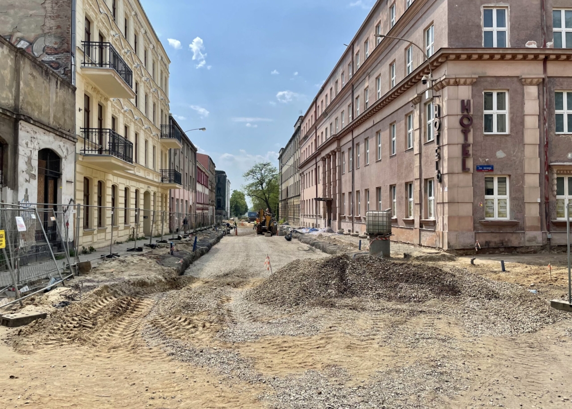 Modernizacja Legionów i remont skrzyżowania z Zachodnią. Jak postępują prace? [ZDJĘCIA + WIDEO]