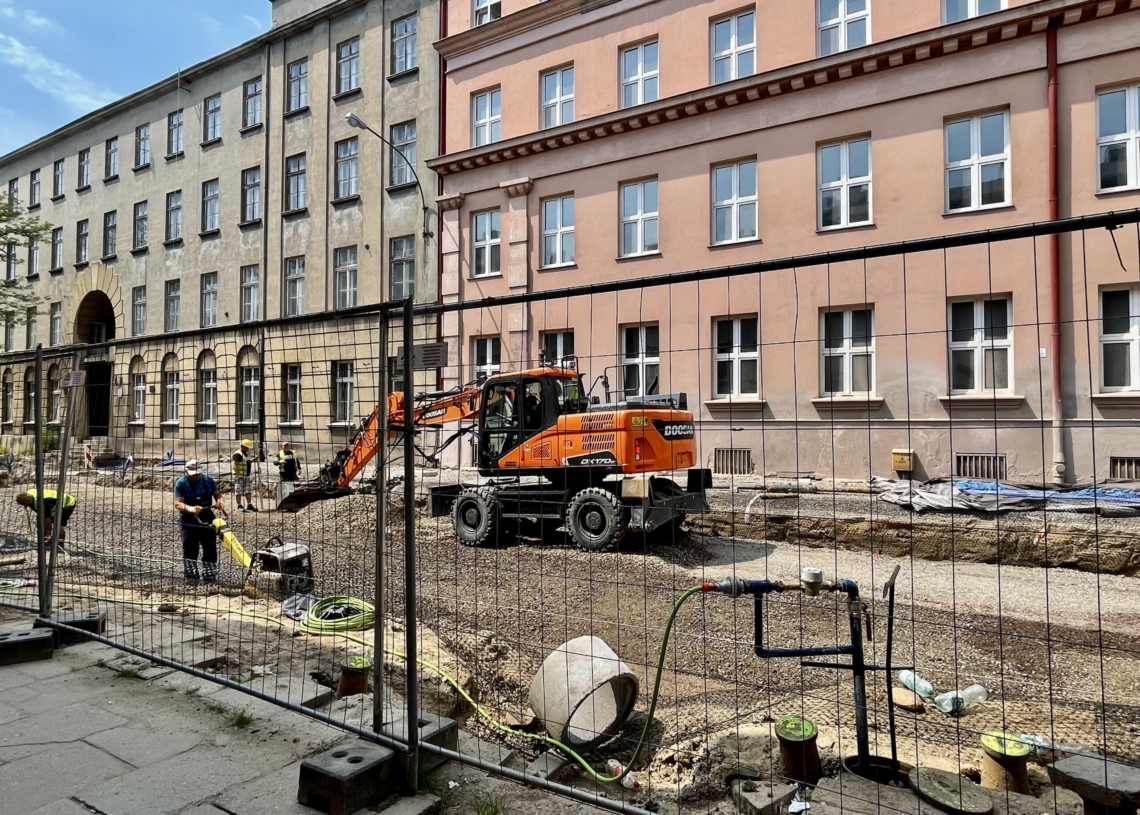 Modernizacja Legionów i remont skrzyżowania z Zachodnią. Jak postępują prace? [ZDJĘCIA + WIDEO]