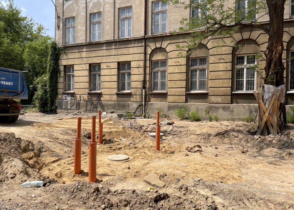 Modernizacja Legionów i remont skrzyżowania z Zachodnią. Jak postępują prace? [ZDJĘCIA + WIDEO]