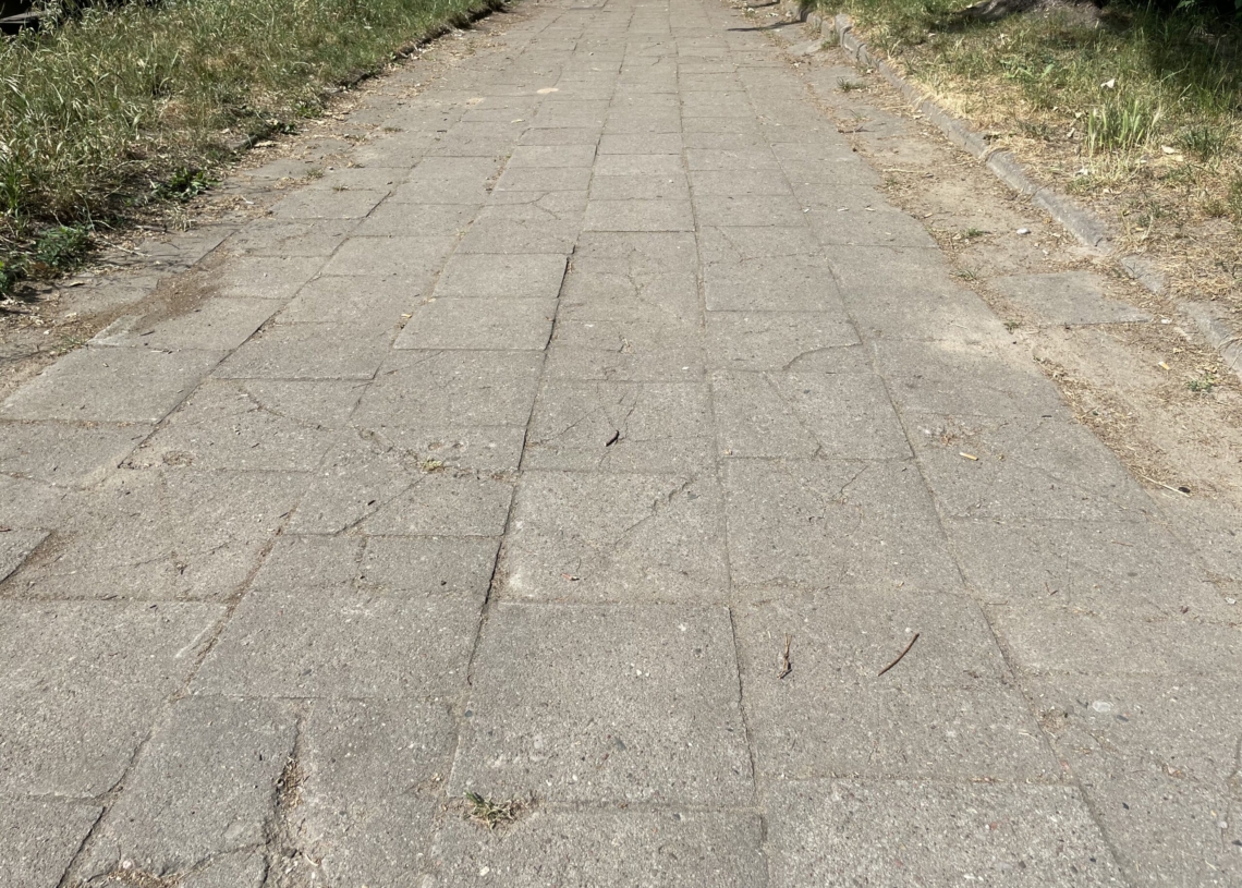 Łódź remontuje chodniki, pytanie czy na wystarczającą skalę