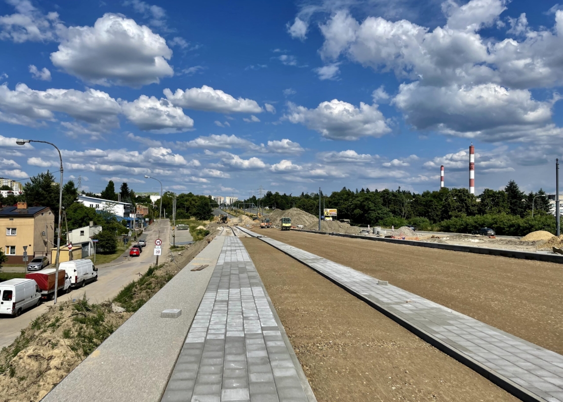 Przebudowa wiaduktów na Przybyszewskiego. Północna estakada nadal nie jest gotowa