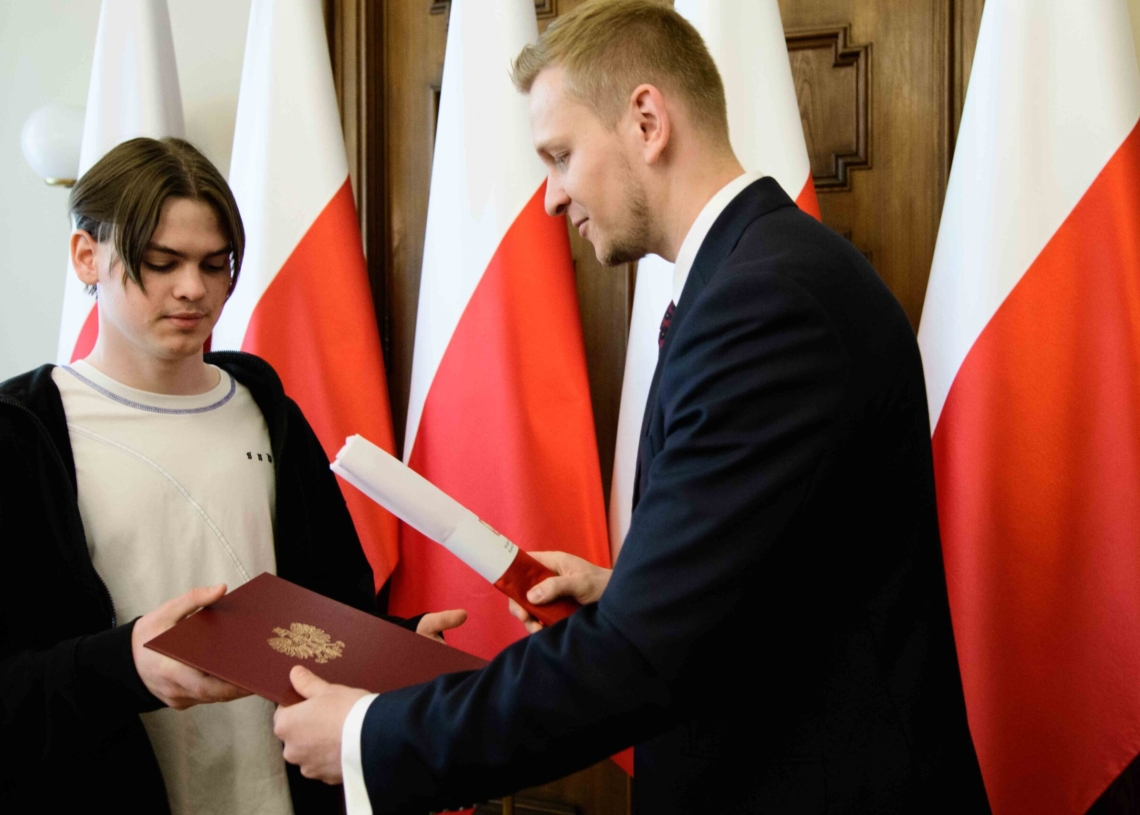 Akty obywatelstwa polskiego dla 17 cudzoziemców