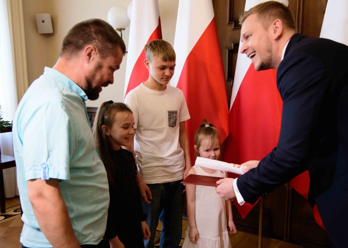 Akty obywatelstwa polskiego dla 17 cudzoziemców