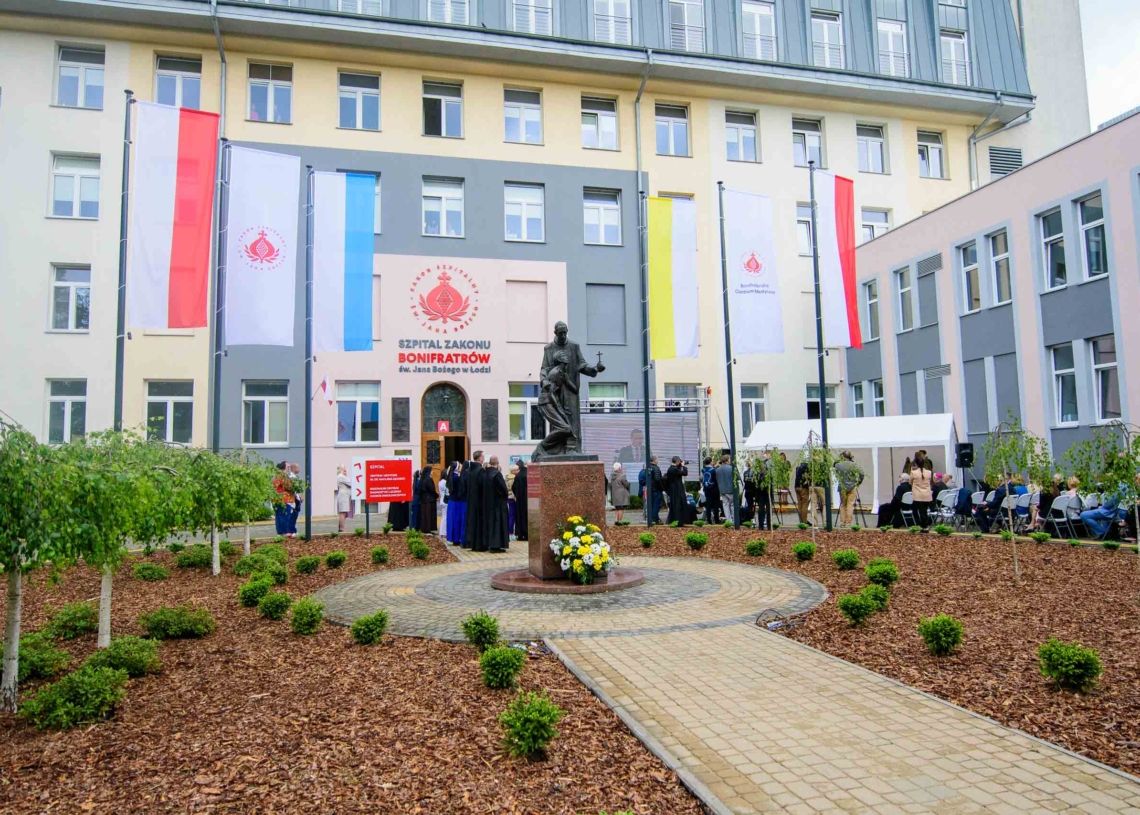 W Łodzi otwarto nowoczesne centrum leczenia nowotworów
