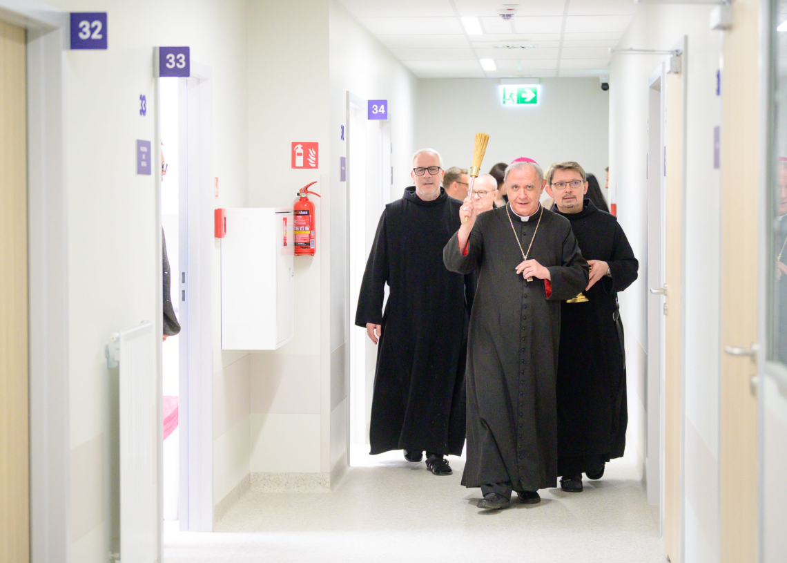 W Łodzi otwarto nowoczesne centrum leczenia nowotworów
