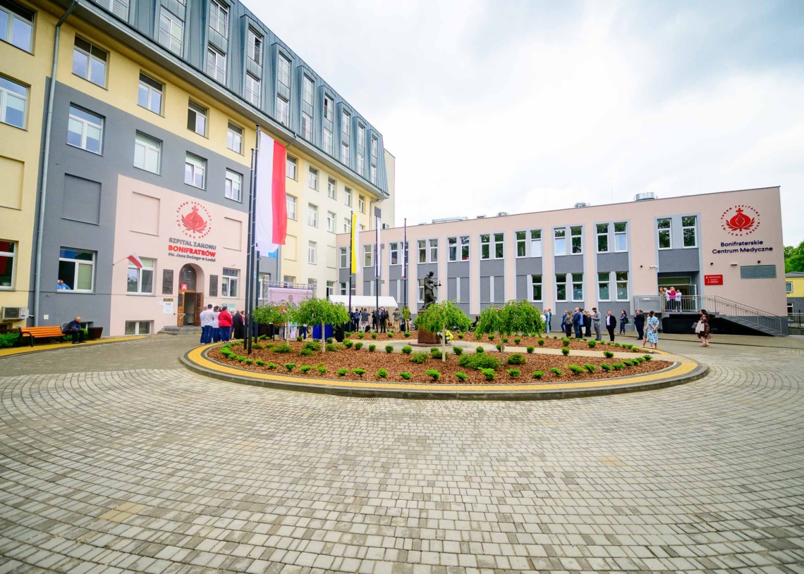 W Łodzi otwarto nowoczesne centrum leczenia nowotworów