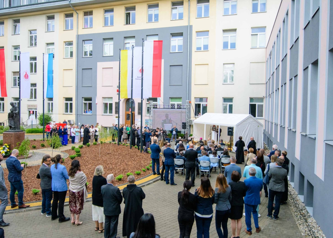 W Łodzi otwarto nowoczesne centrum leczenia nowotworów