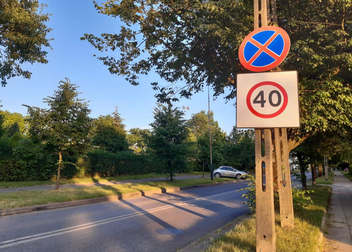 Utrudnienia na Tamce. Oznakowanie z nową organizacją ruchu nie do końca czytelne dla kierowców [ZDJĘCIA]