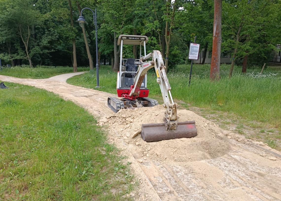 Ponowny remont Parku Belzackiego w Piotrkowie. Zaledwie pół roku po ukończeniu jego rewitalizacji