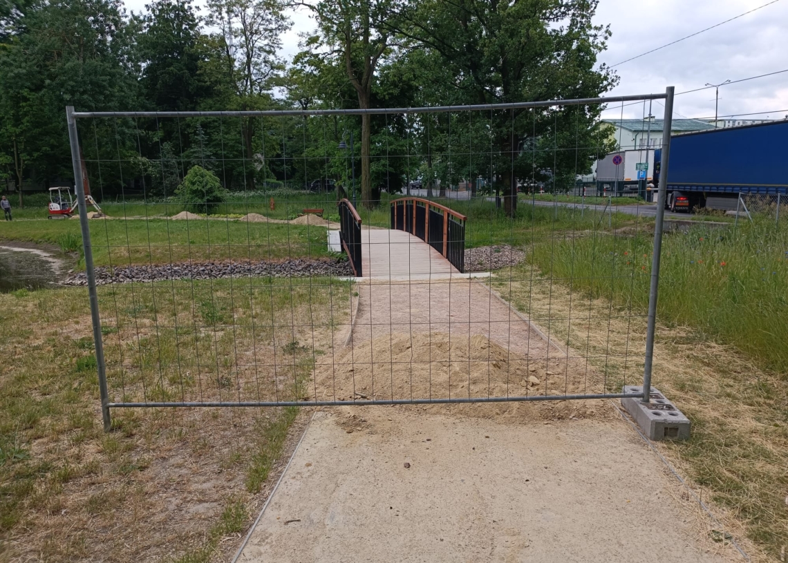 Ponowny remont Parku Belzackiego w Piotrkowie. Zaledwie pół roku po ukończeniu jego rewitalizacji