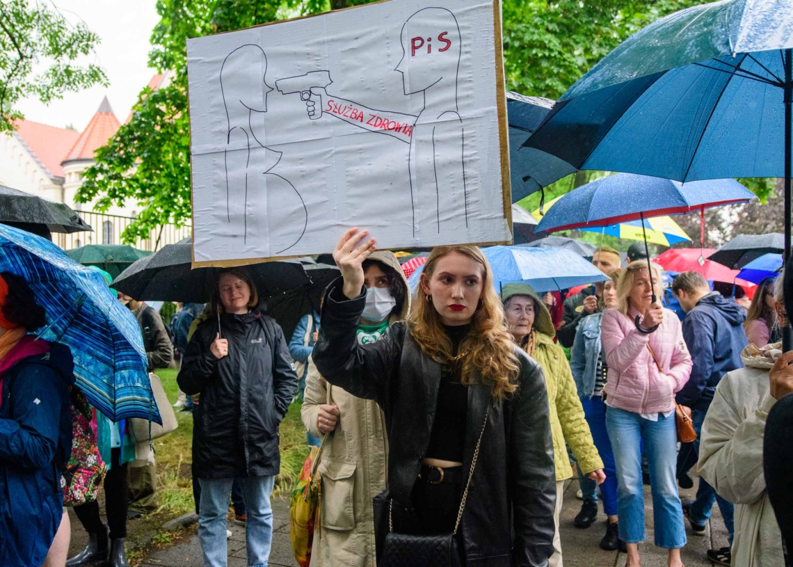 Protest przed Okręgową Izbą Lekarską