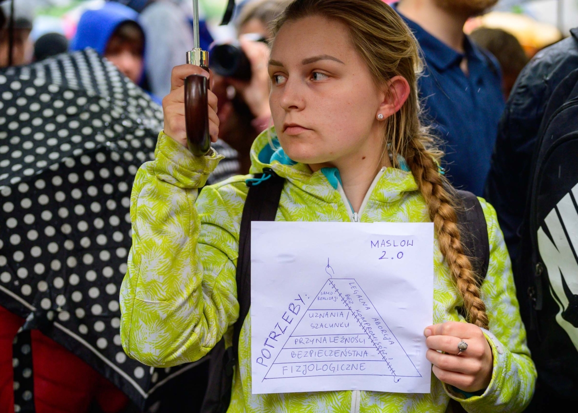 Protest przed Okręgową Izbą Lekarską w Łodzi