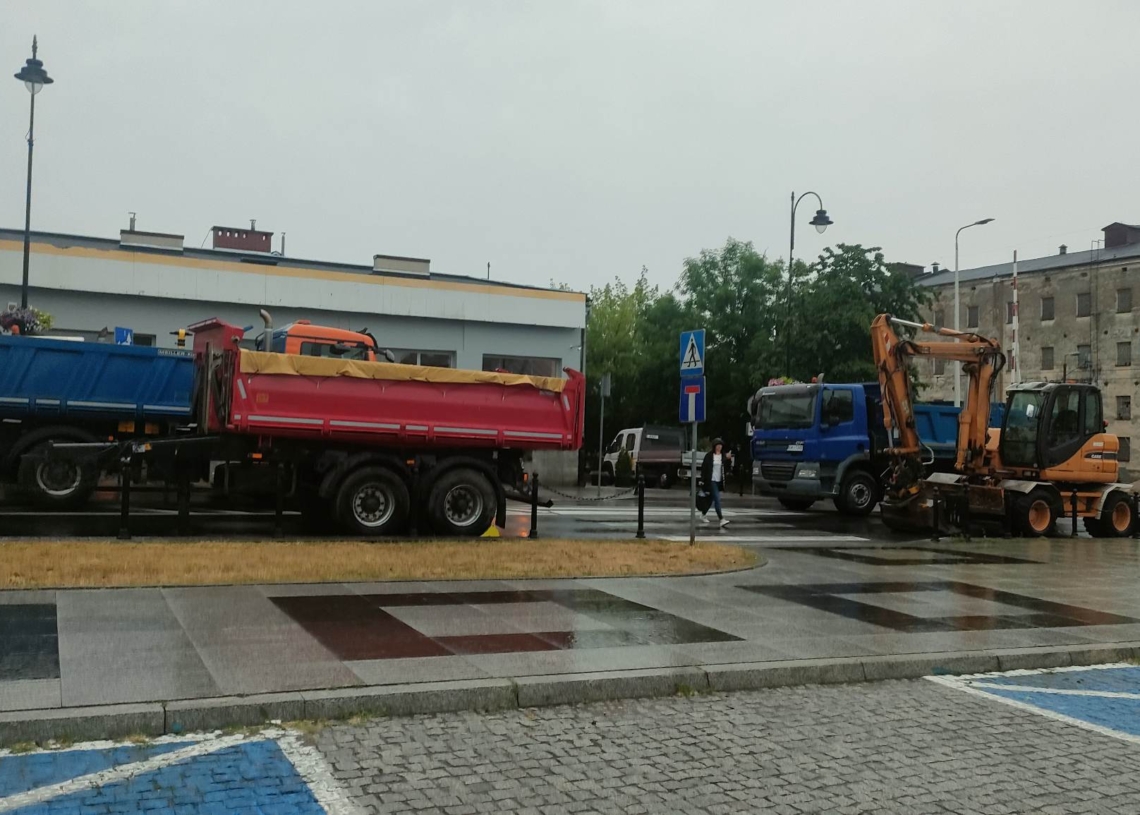 Przejazd kolejowy na Słowackiego w Piotrkowie wyłączony z użytkowania [ZDJĘCIA]