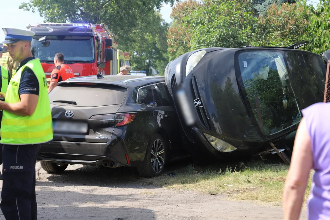 Wypadki w Łódzkiem. 4 osoby ranne pod Kutnem, utrudnienia pod Strykowem 1 Wypadki w Łódzkiem - Wojciechowice Duże