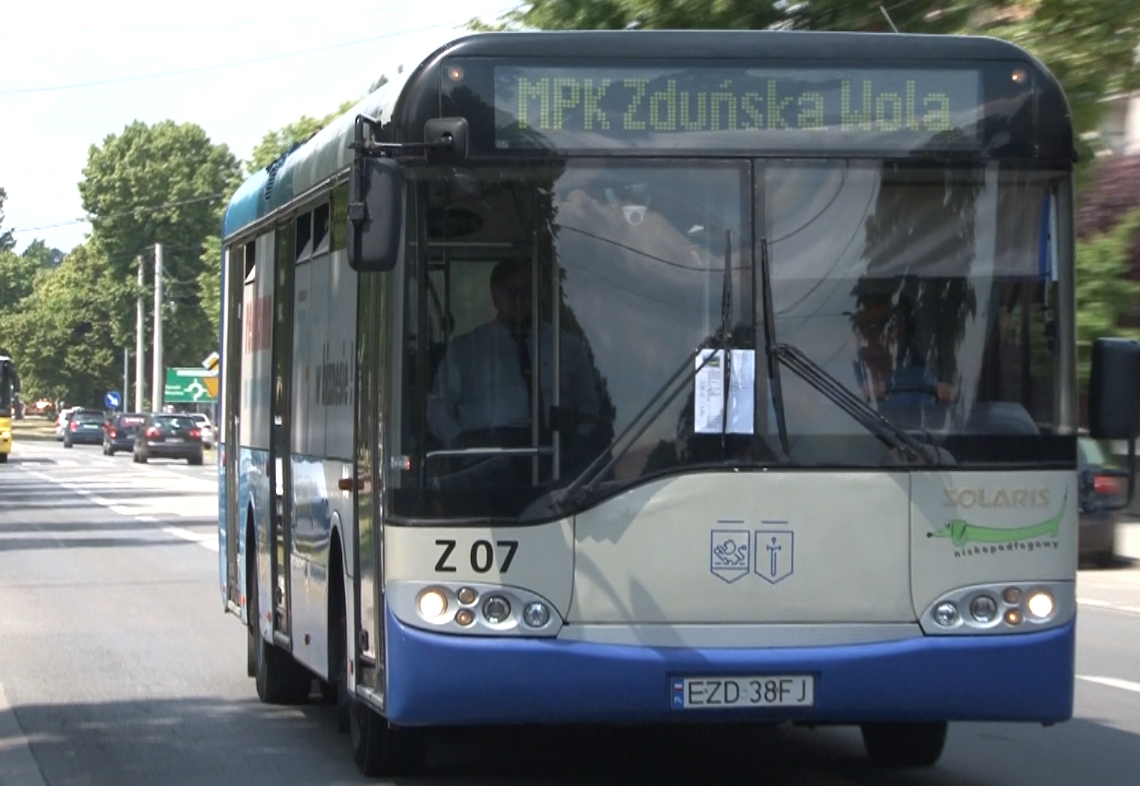 Parada autobusów w Zduńskiej Woli