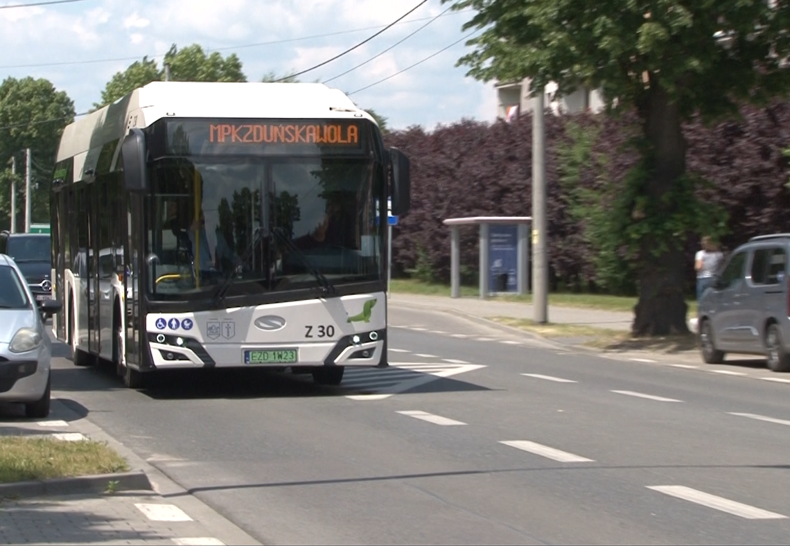 Parada autobusów w Zduńskiej Woli