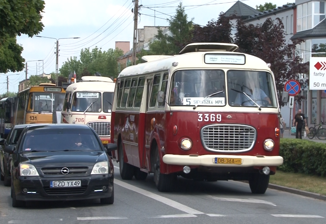 Parada autobusów w Zduńskiej Woli