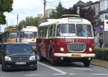 Parada autobusów w Zduńskiej Woli
