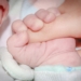 Wieluń: dziewczynka znaleziona w oknie życia. Zostawiono ją w klasztorze Sióstr Antoninek 1 W oknie życia