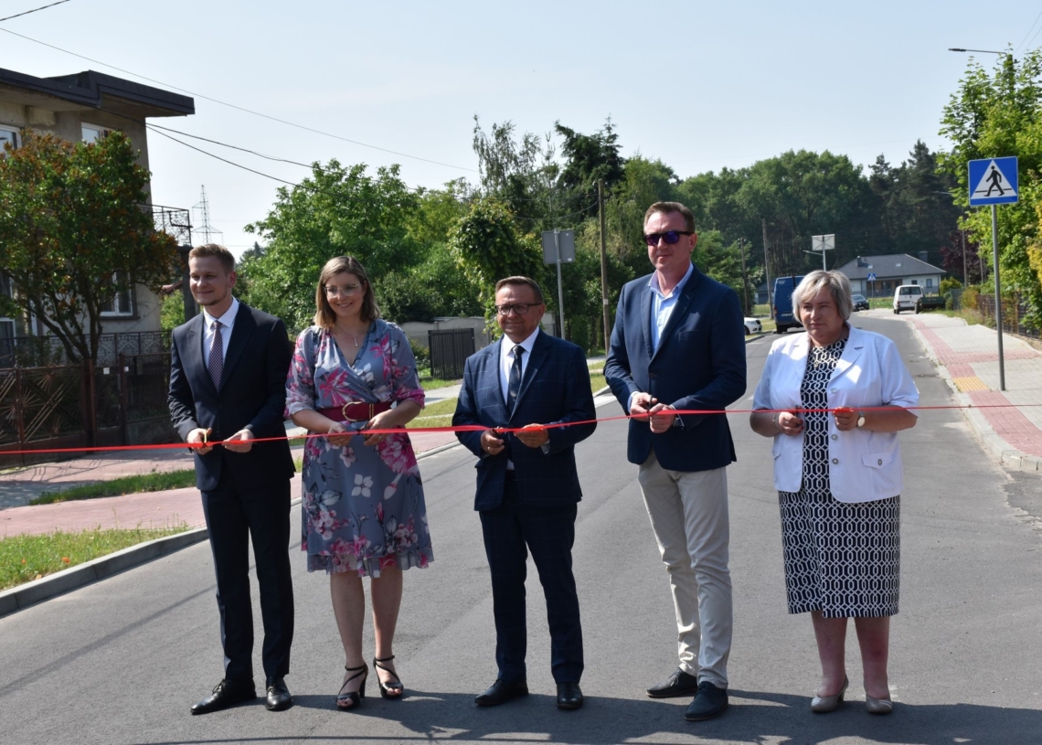 Nowa droga w Świnicach Warckich. Powstała dzięki dofinansowaniu z Rządowego Funduszu Rozwoju Dróg 1 Nowa droga w Świnicach Warckich