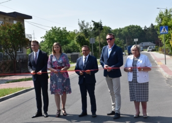 Nowa droga w Świnicach Warckich
