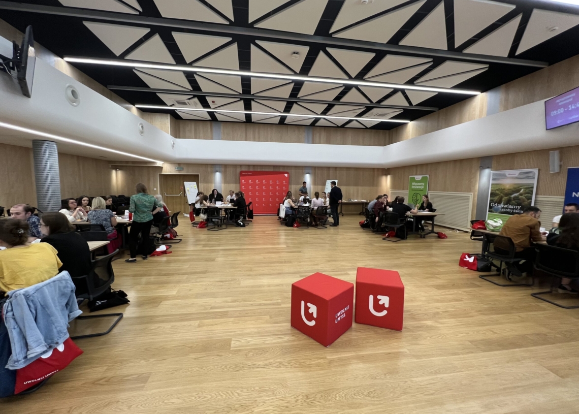 Konkurs Ideathon – studenci odpowiadają na problemy firm i dają gotowe rozwiązania [ZDJĘCIA]