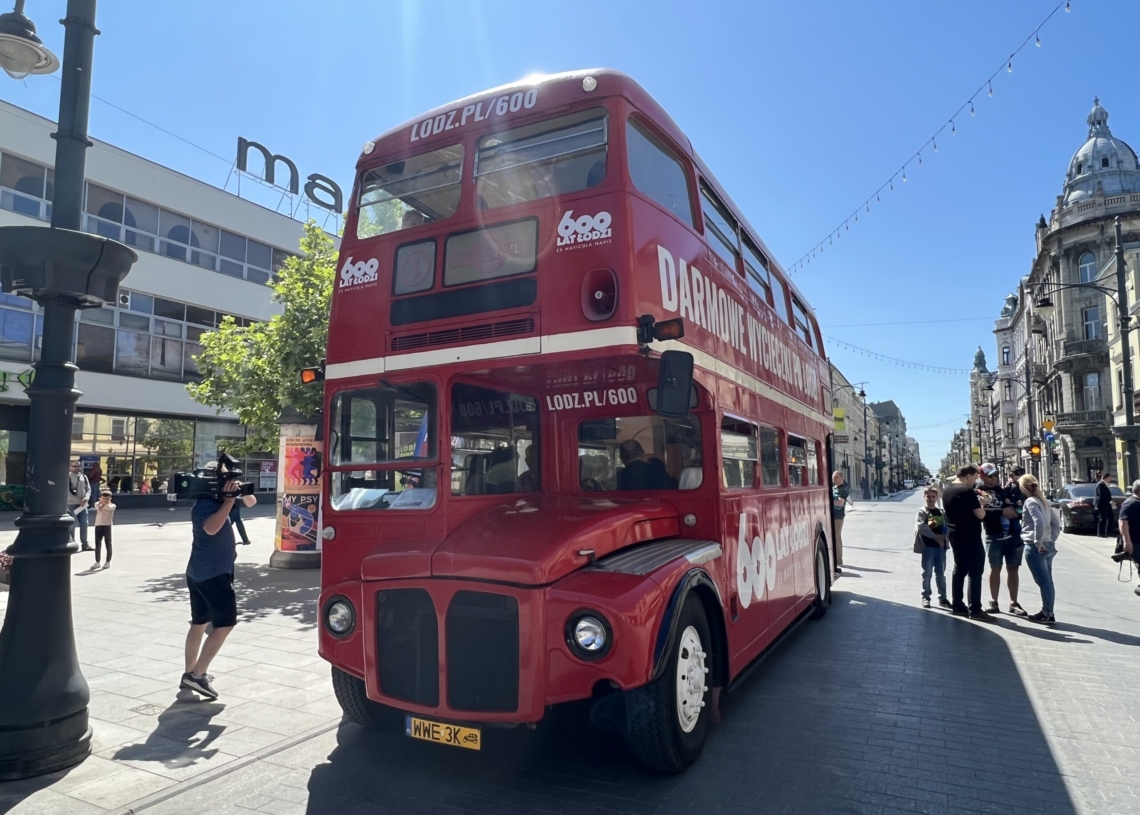Weekendowe przejazdy londyńskim autobusem w Łodzi