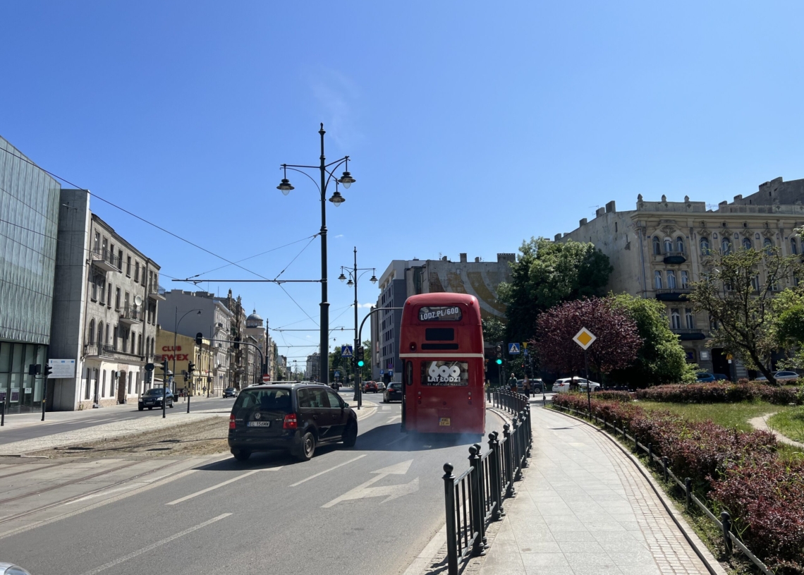 Weekendowe przejazdy londyńskim autobusem w Łodzi