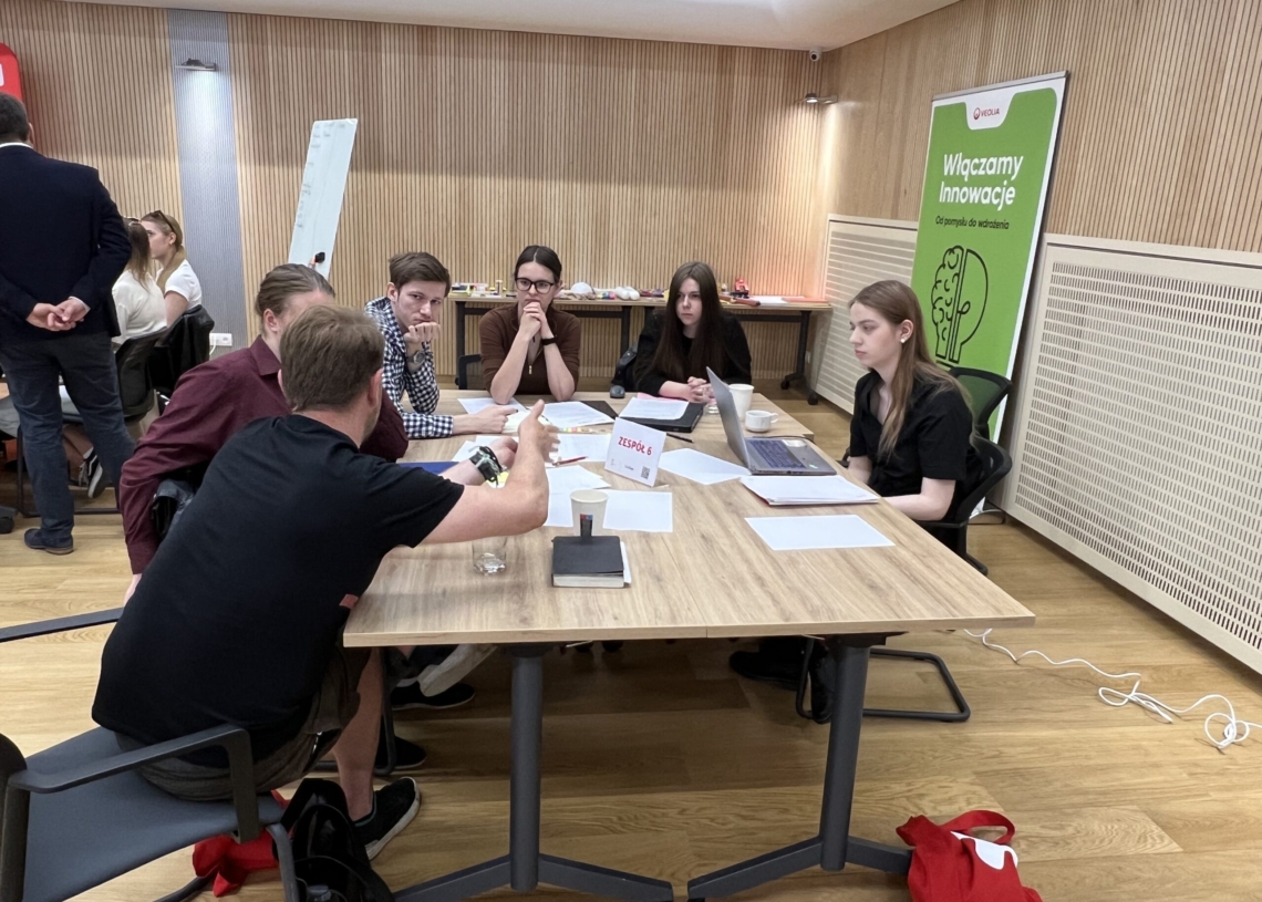 Konkurs Ideathon – studenci odpowiadają na problemy firm i dają gotowe rozwiązania [ZDJĘCIA]