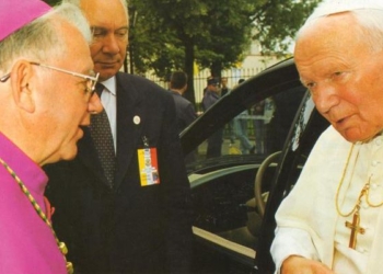24 lata temu Jan Paweł II odwiedził Łowicz 6 24 lata temu Jan Paweł II odwiedził Łowicz