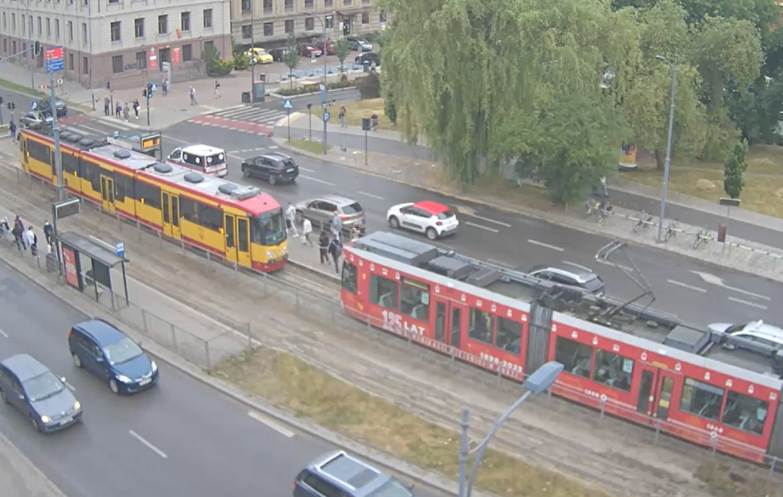 Znowu zatrzymanie ruchu tramwajowego na Zachodniej i wykolejenie. Naprawa torów trwała ponad 3 godziny