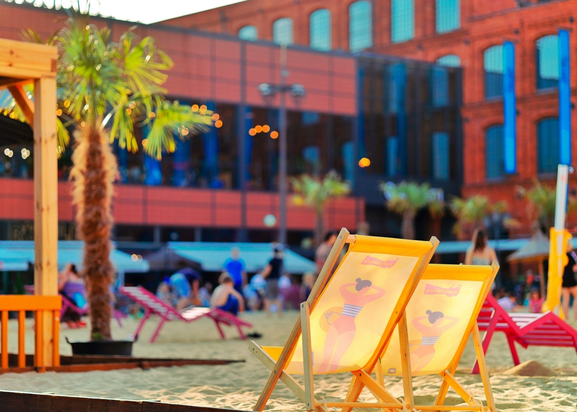 W sobotę otwarcie plaży w Manufakturze, a sąsiadować z nią będzie wenecka karuzela