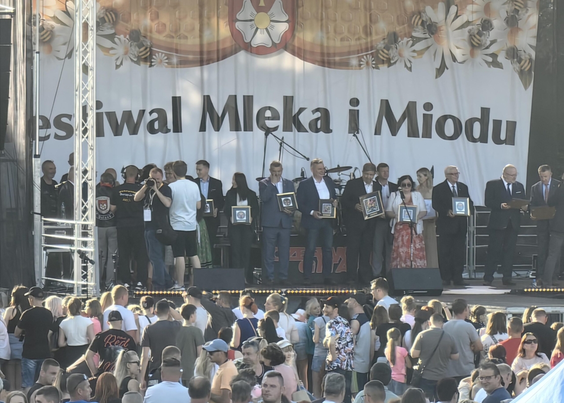 Festiwal Mleka i Miodu w Burzeninie